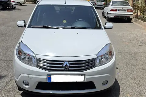 رنو، ساندرو