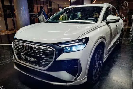 آئودی Q4 e-tron