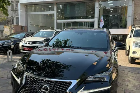 لکسوس، NX