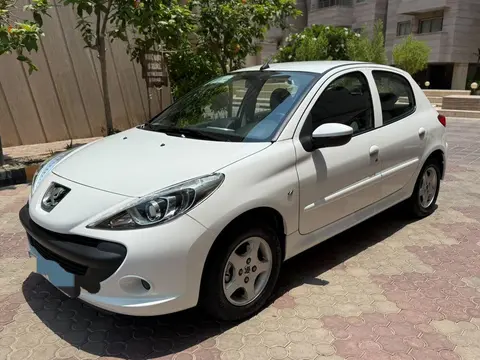 پژو، 207