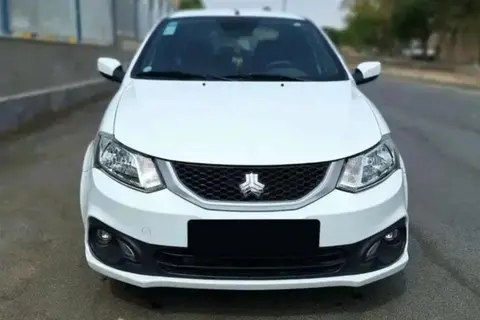 ساینا، S