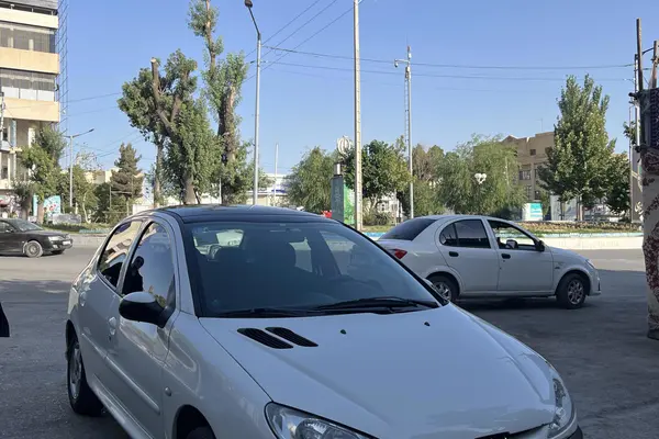 پژو  206