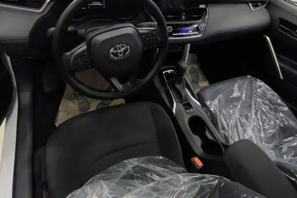 تویوتا، کرولا کراس هیبرید