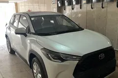 تویوتا، کرولا کراس هیبرید