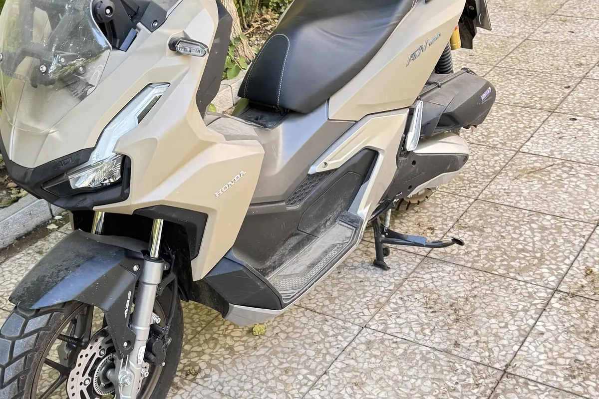 هوندا،  ADV 160