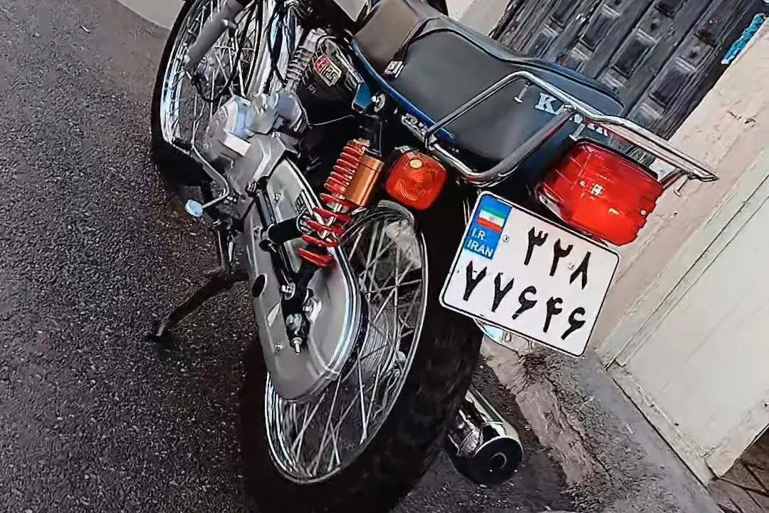 زمرد کویر،  125CDI