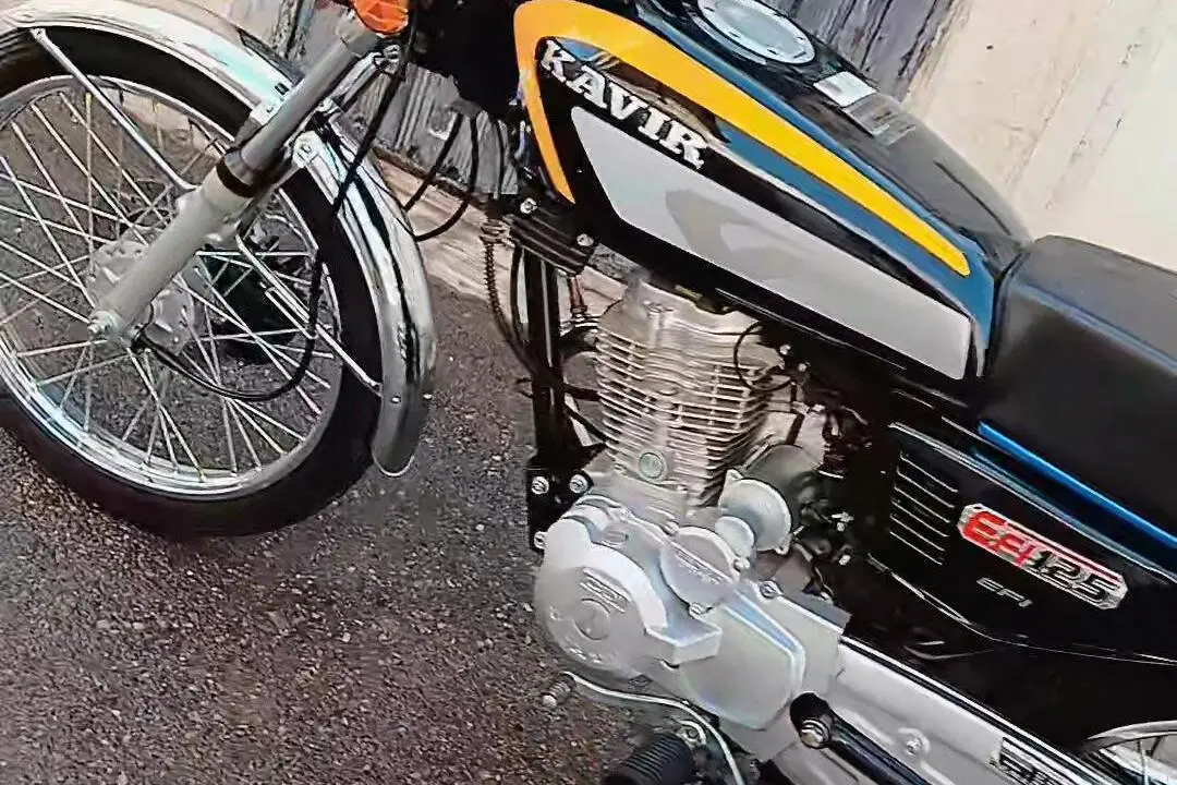 زمرد کویر،  125CDI