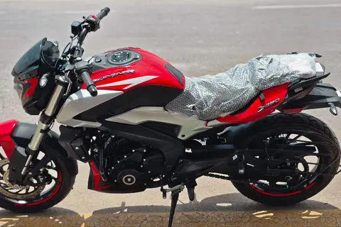 باجاج، دومینار 250