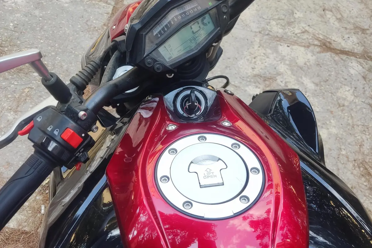 کاوازاکی،  Z1000