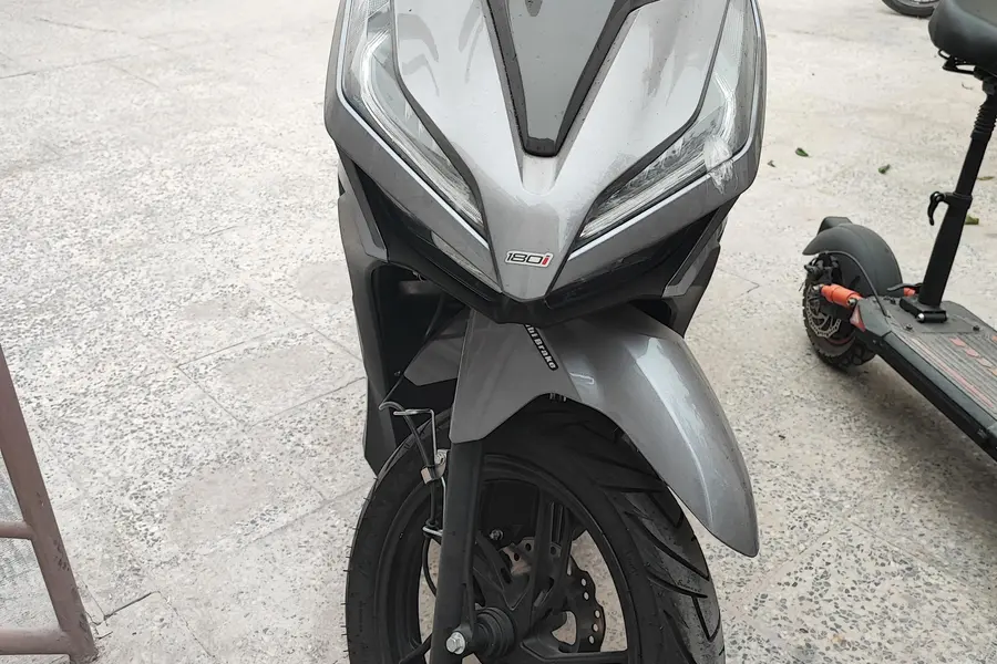 سهند سیکلت، هرم CK 180