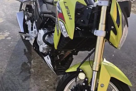 شاهین موتور، لیفان 200 KP