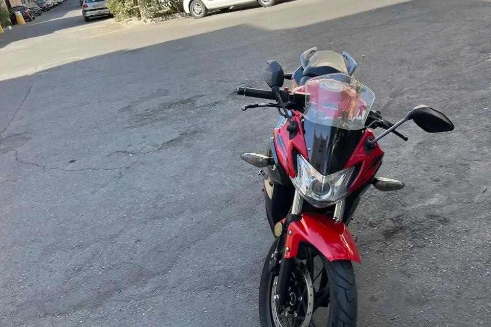 مگلی،  200R