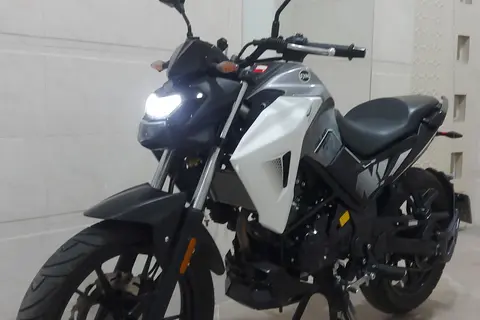 نیرو موتور شیراز، گلکسی NA180