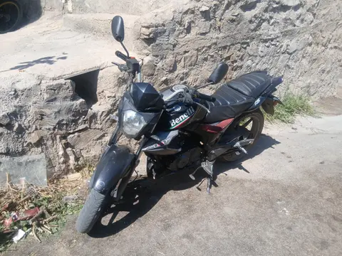 بنلی، TNT 150