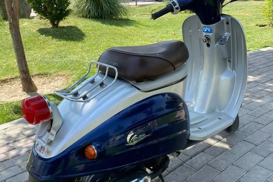 سوزوکی،  50