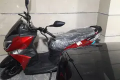 اس وای ام، گلکسی J 200