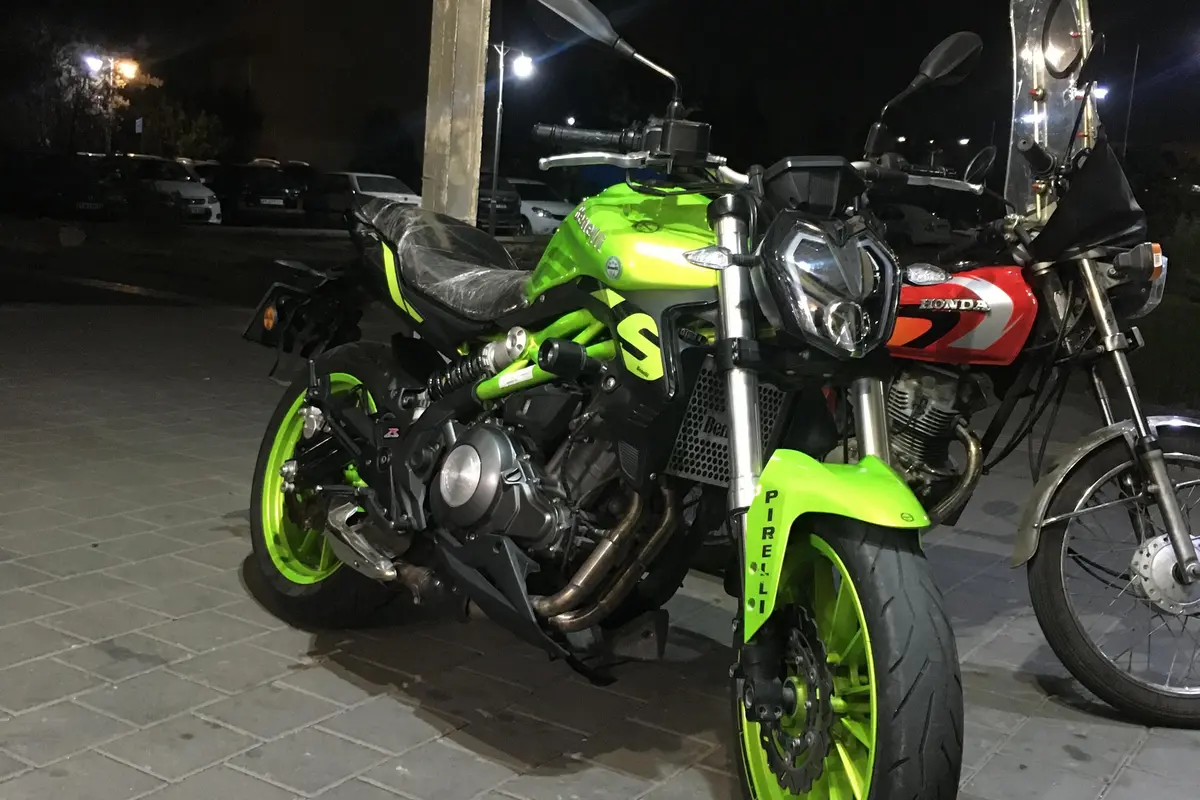 بنلی،  TNT 249S