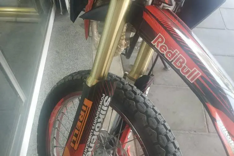 کثیر،  بهرو KG200