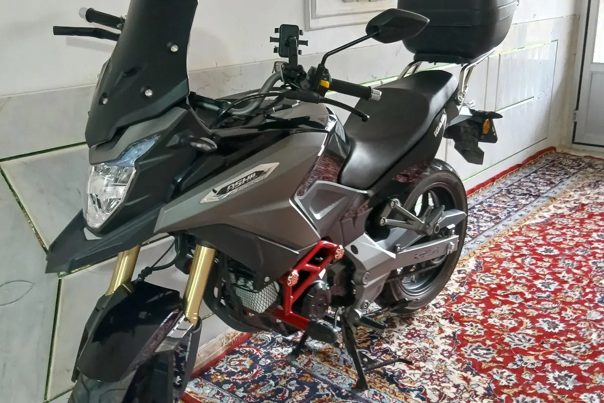 پاسارگاد سیکلت،  آشیل 200