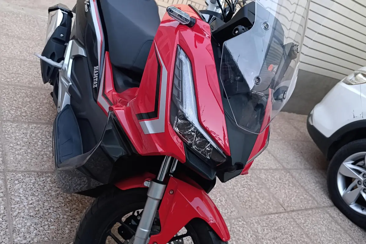 جهان همتا،  همتاز ADV160