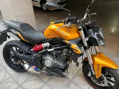 بنلی، TNT 300