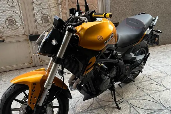 بنلی  TNT 300