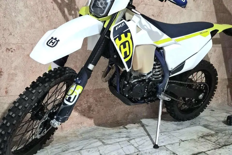 جهان همتا  فلات تریل 250