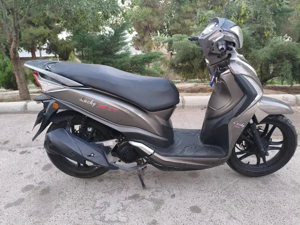 اس وای ام  لاکی 180
