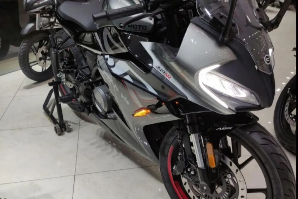 جهان رو،  CF 250