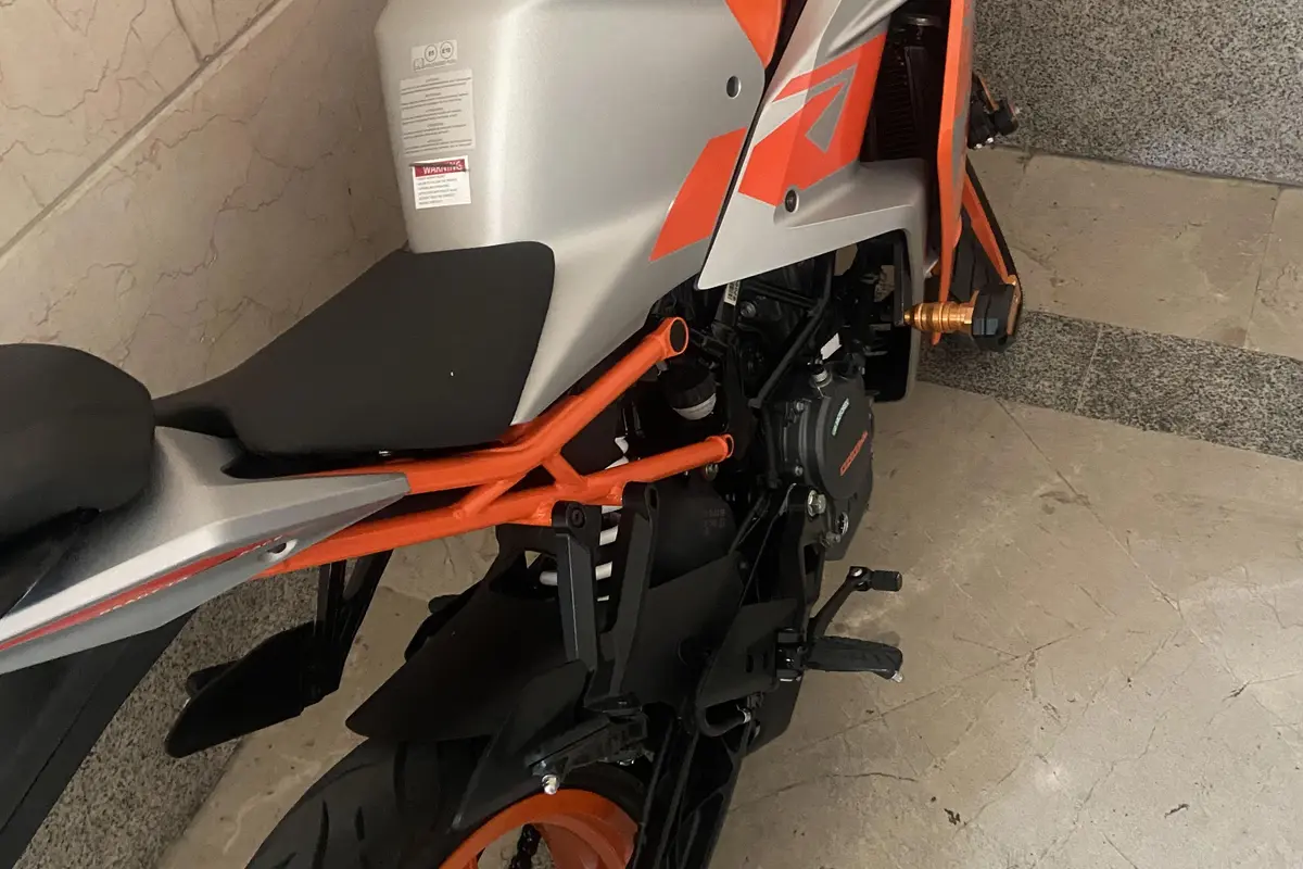 کی تی ام،  RC200
