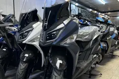 اس وای ام، گلکسی J 200