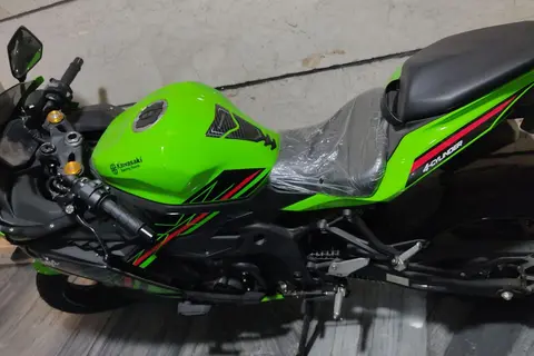 کاوازاکی، نینجا ZX-25RR