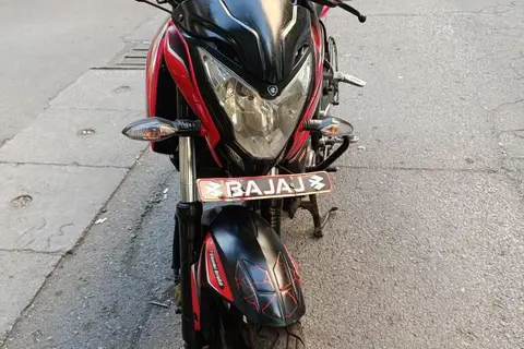 باجاج، پالس 200NS