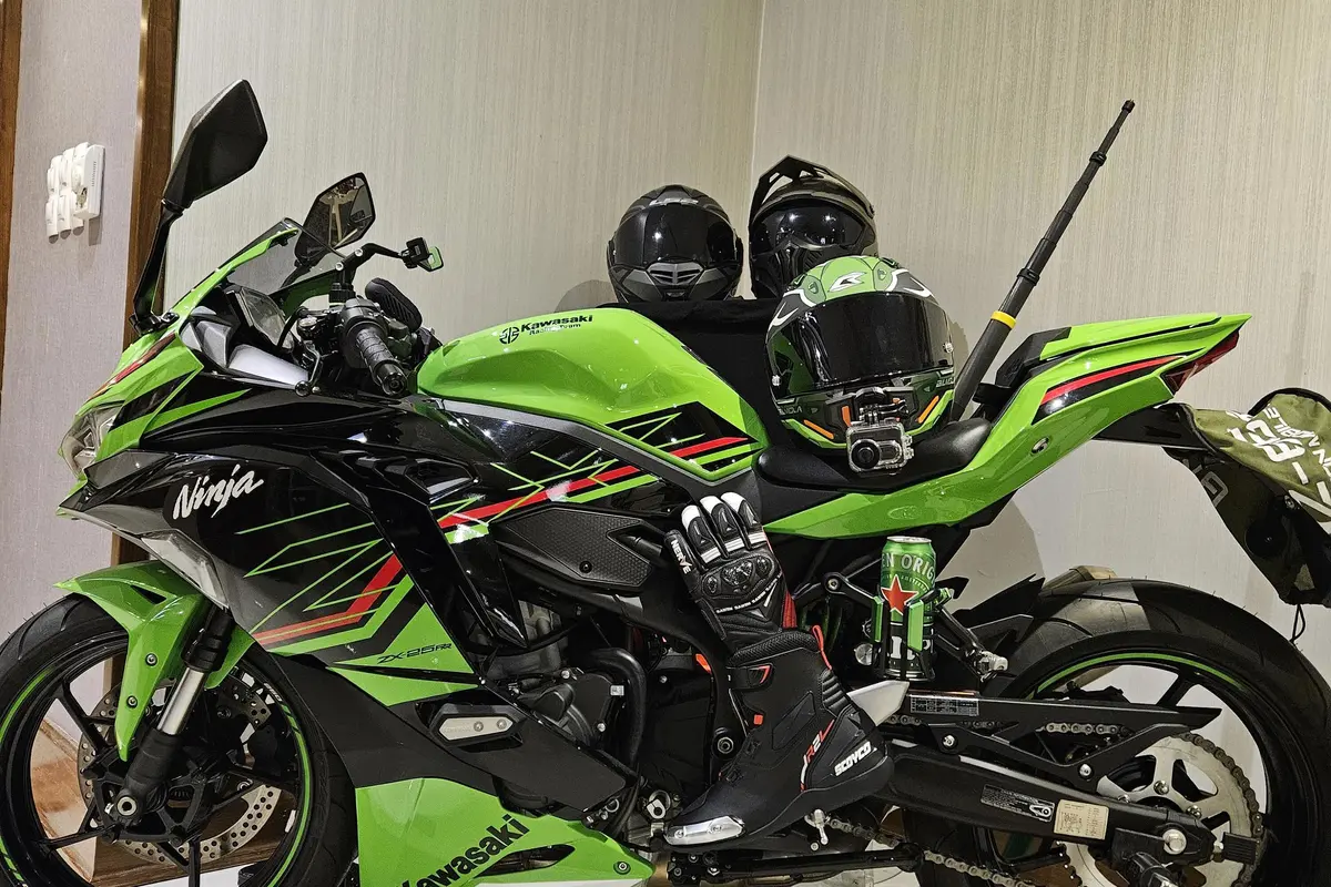 کاوازاکی  نینجا ZX-25RR