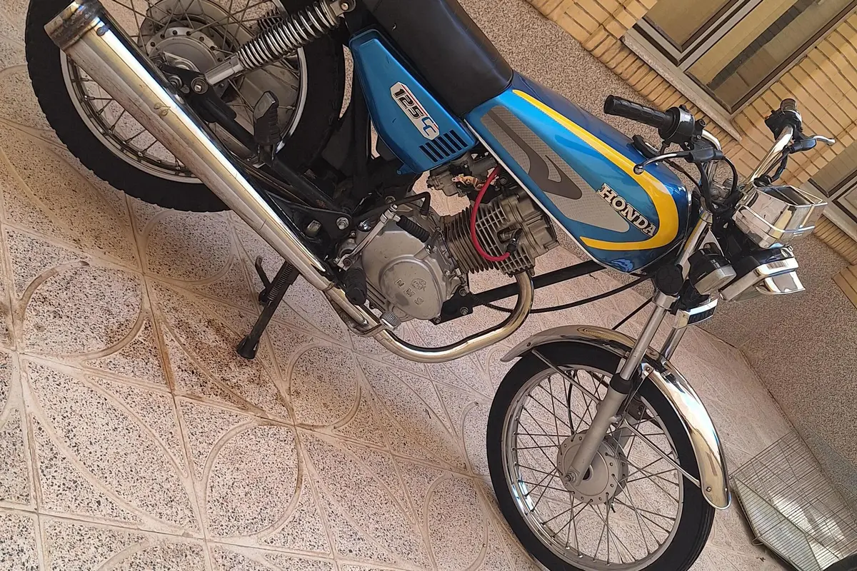 نیرو موتور شیراز،  احسان 125