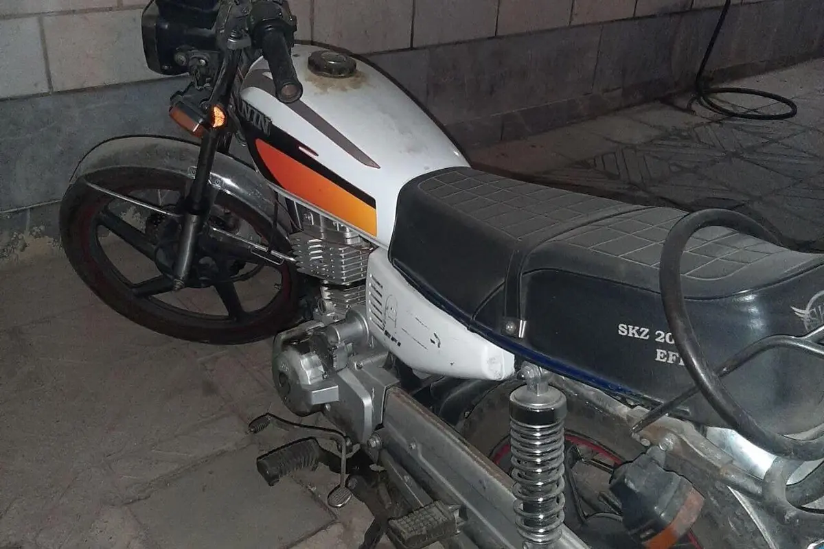 سپهر خودرو  سنین 200 EFI