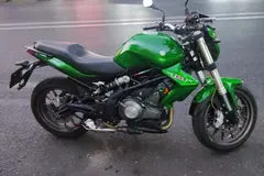 بنلی، TNT 300