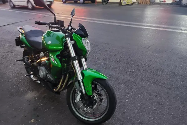 بنلی  TNT 300