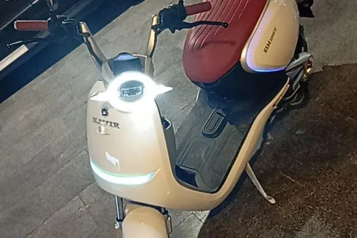 کویر موتور،  اسکوتر برقی