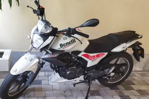 بنلی، TNT 150