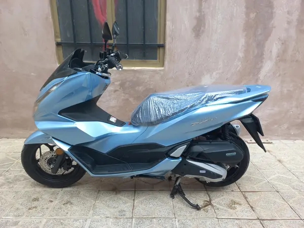 هوندا  PCX 160