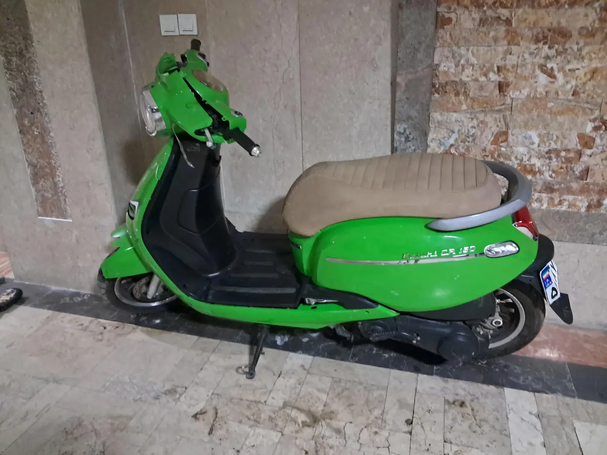 نیرو موتور شیراز،  دایچی CR150