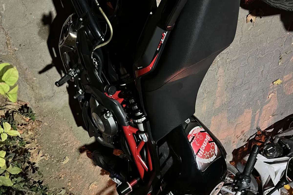 بنلی،  RACE 300