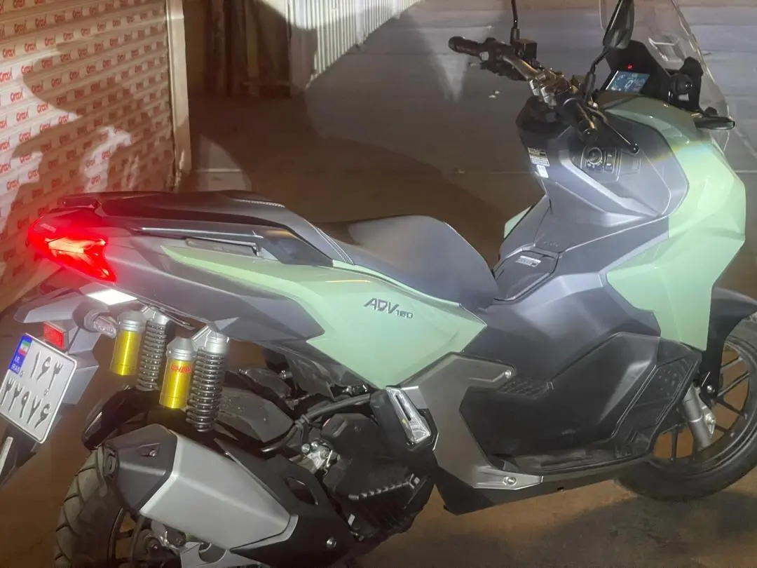 هوندا،  ADV 160