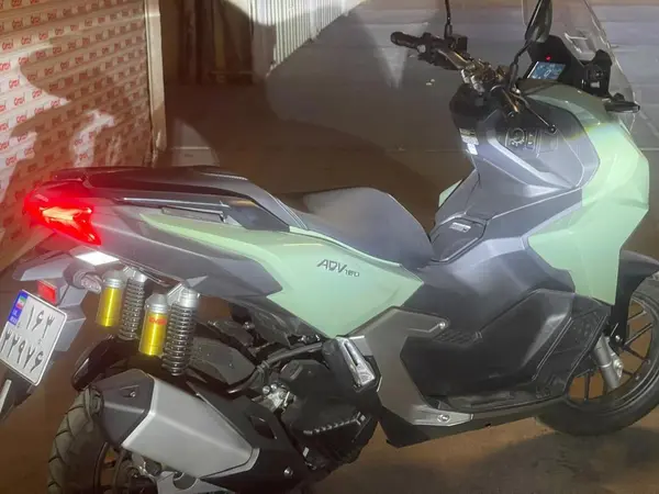 هوندا  ADV 160