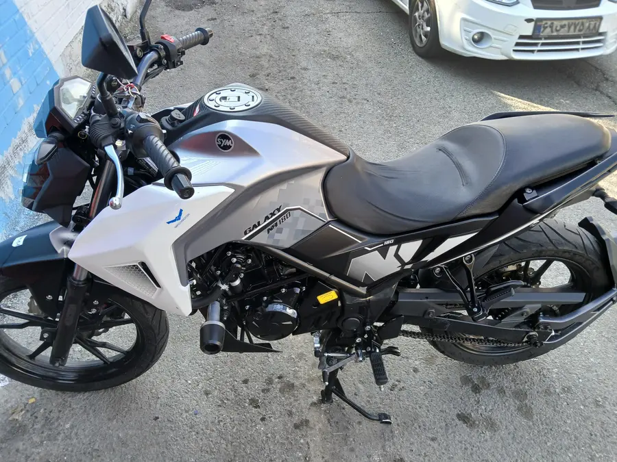 نیرو موتور شیراز، گلکسی NA180