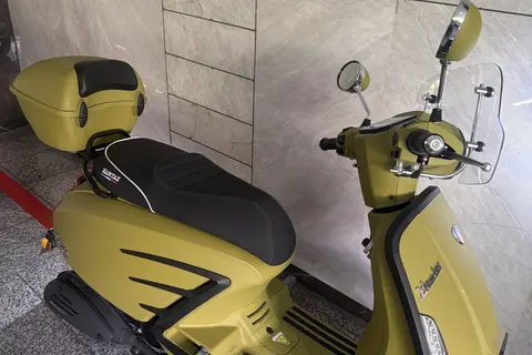 جهان همتا، همتاز RS150