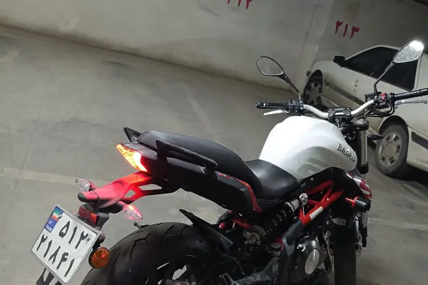 بنلی  TNT 300