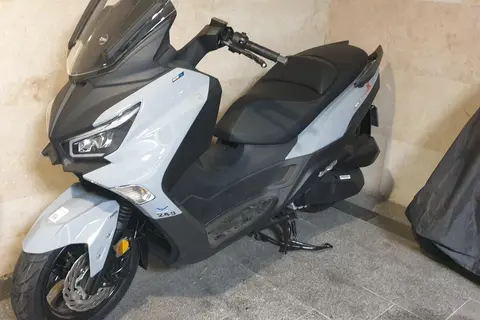 اس وای ام، گلکسی JX 250