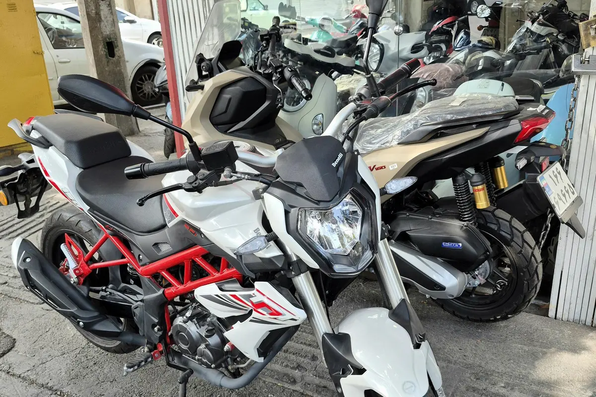 بنلی،  TNT 150
